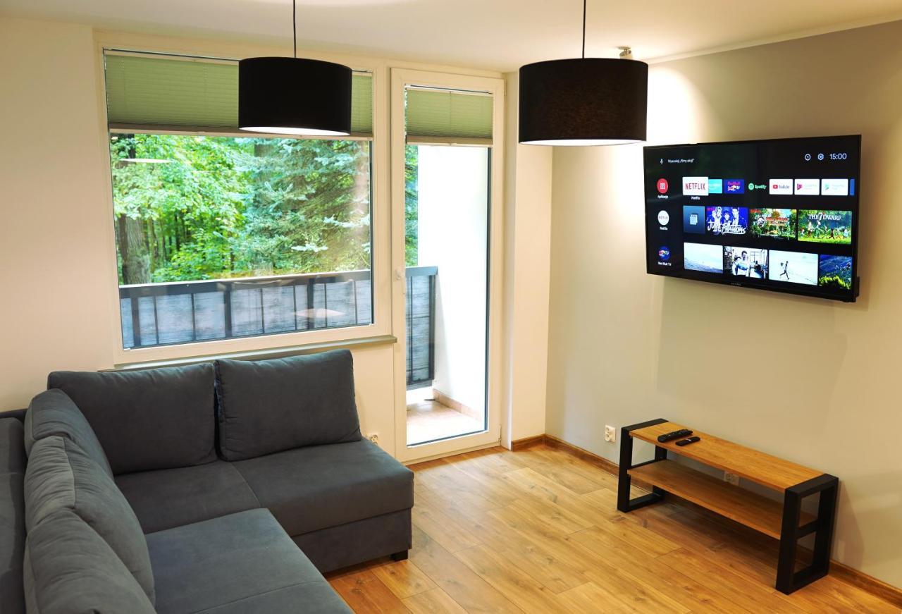 Apartament Z Widokiem Na Park Polanica-Zdrój Exteriör bild