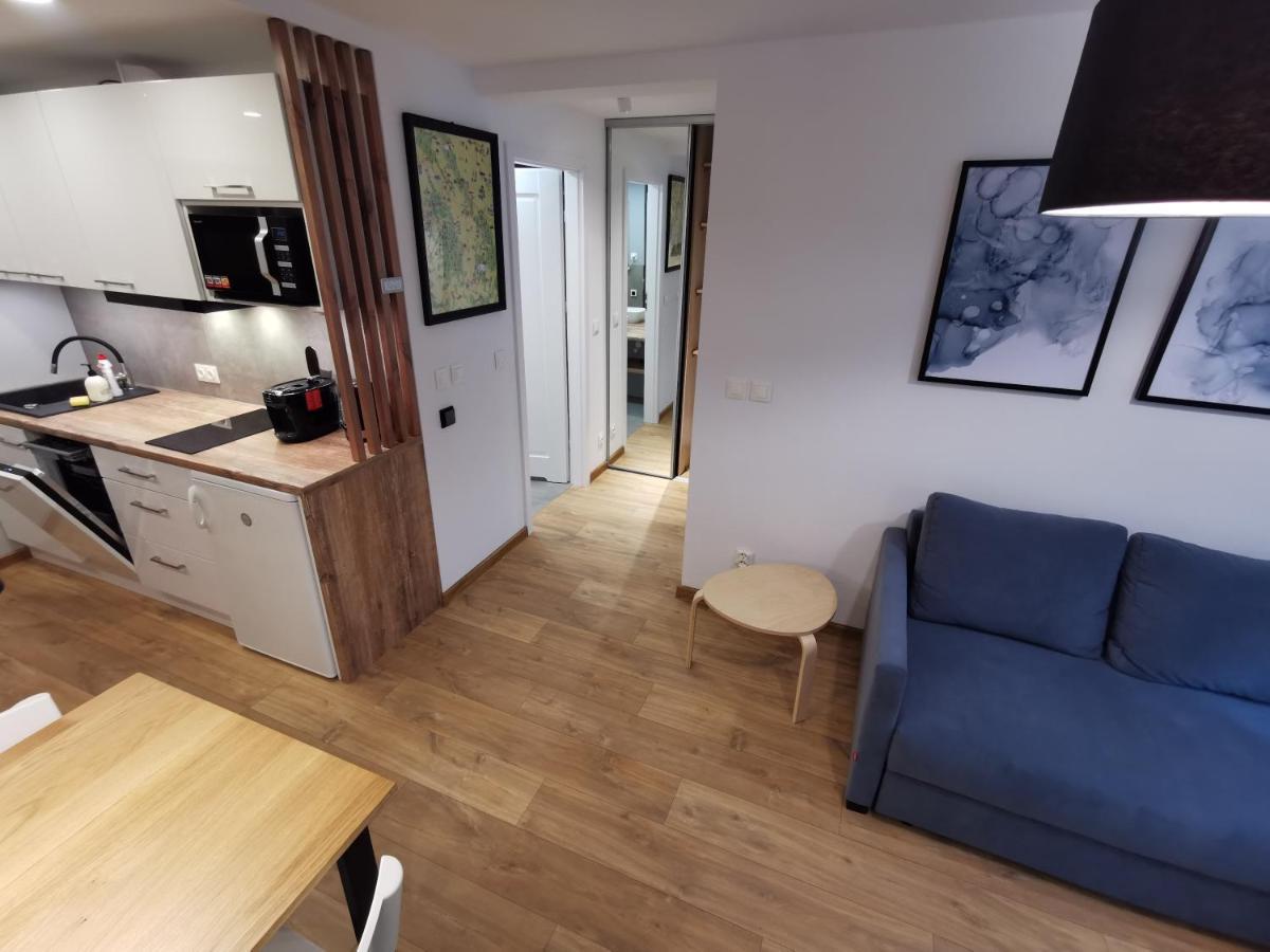 Apartament Z Widokiem Na Park Polanica-Zdrój Exteriör bild