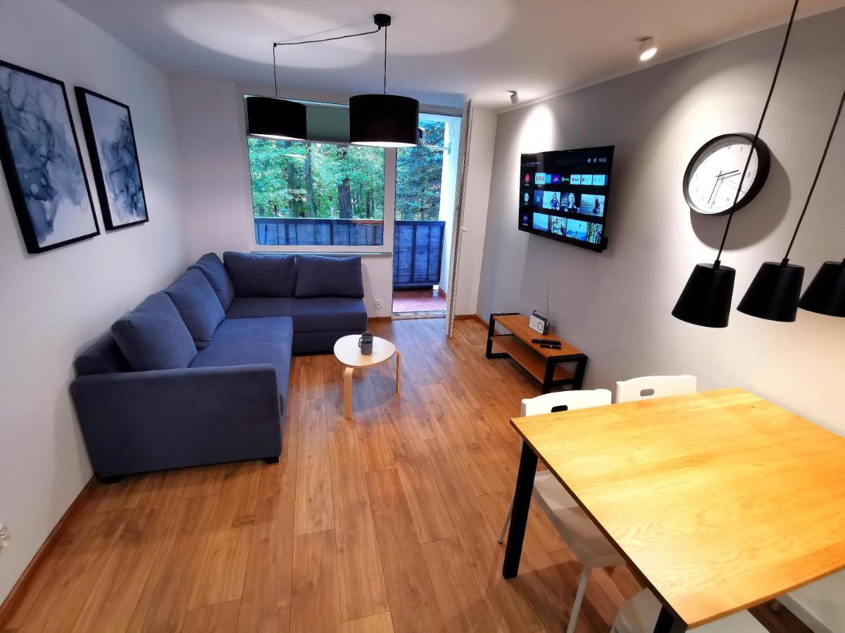 Apartament Z Widokiem Na Park Polanica-Zdrój Exteriör bild